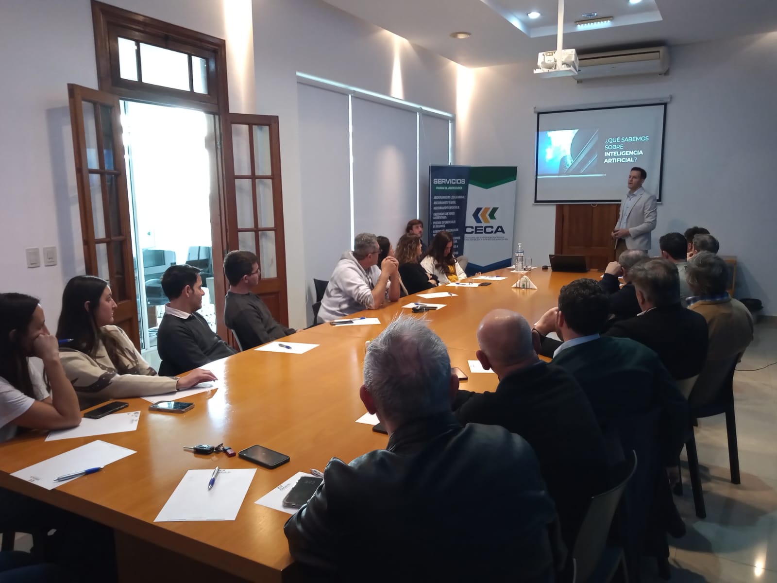 Taller de IA aplicada en la Cámara de Estaciones de Servicio