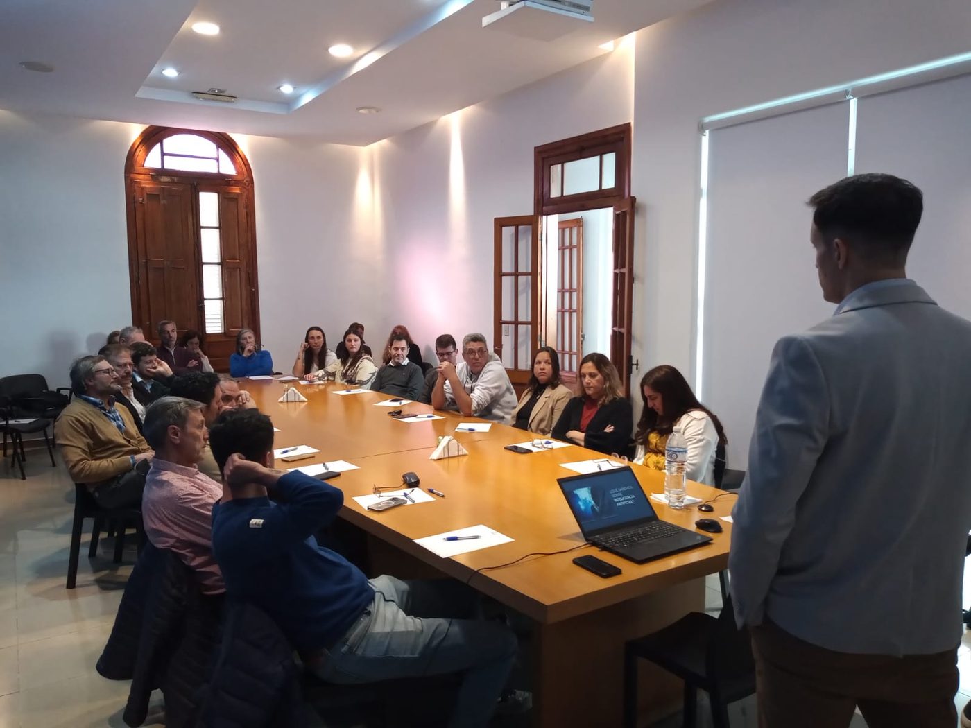 Estrategia e implementación de IA